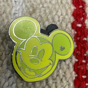 2008 Disney Limited Edition Mickey Mouse Light Green Hidden Mickey 5 of 5  Pin